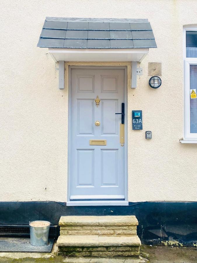 에일즈베리 2 Bed Town Centre Nr Theatre Free Park Wi-Fi & Garden 아파트 외부 사진
